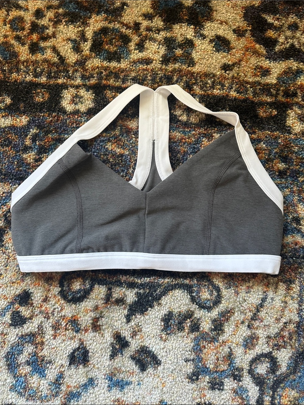 NWT Beyond Yoga Sports Bra - Picture 1 of 4